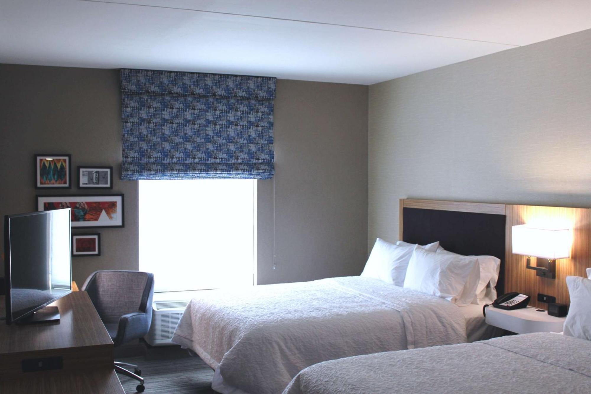 Hampton Inn Форсайт Екстер'єр фото