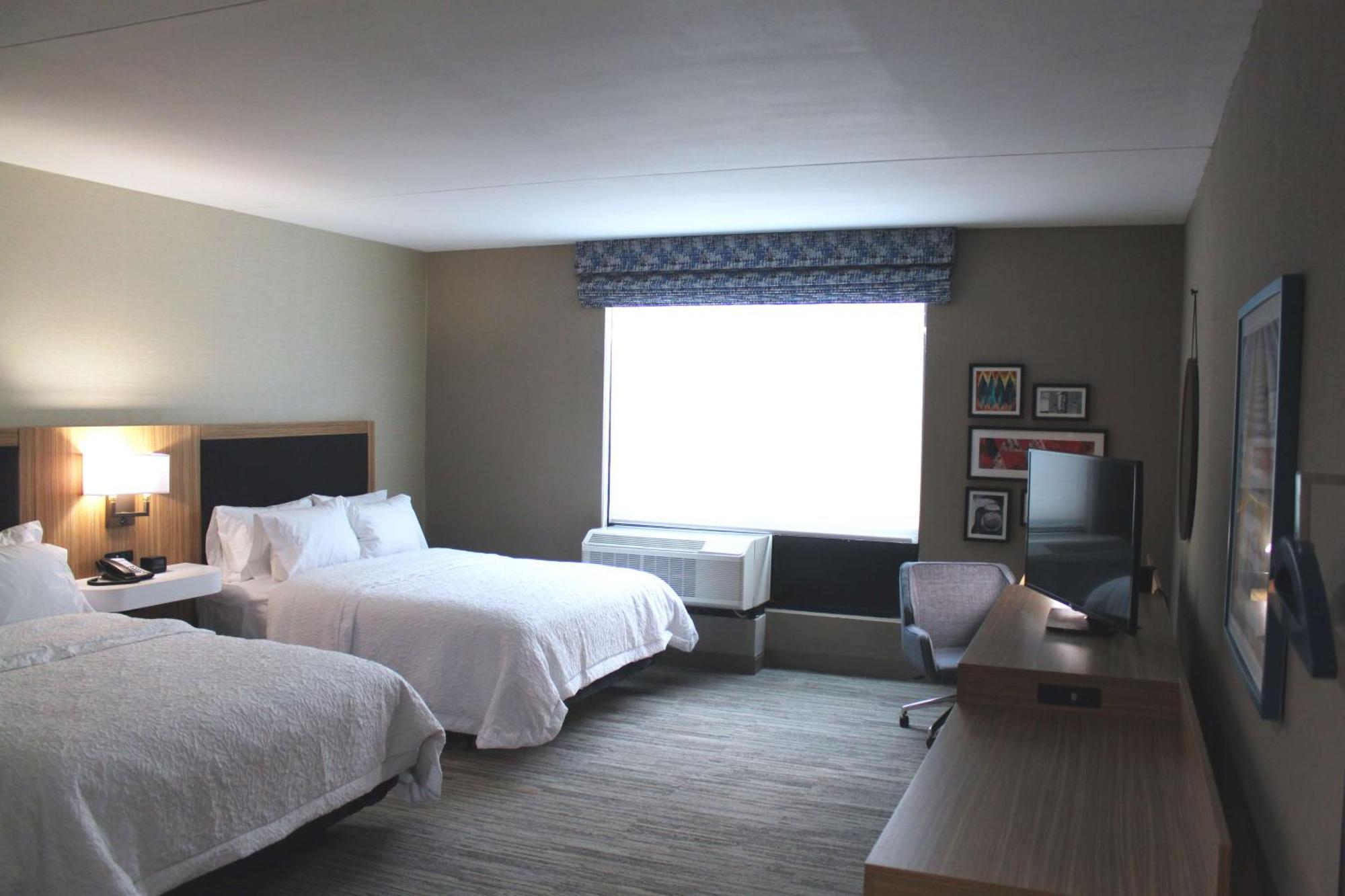 Hampton Inn Форсайт Екстер'єр фото