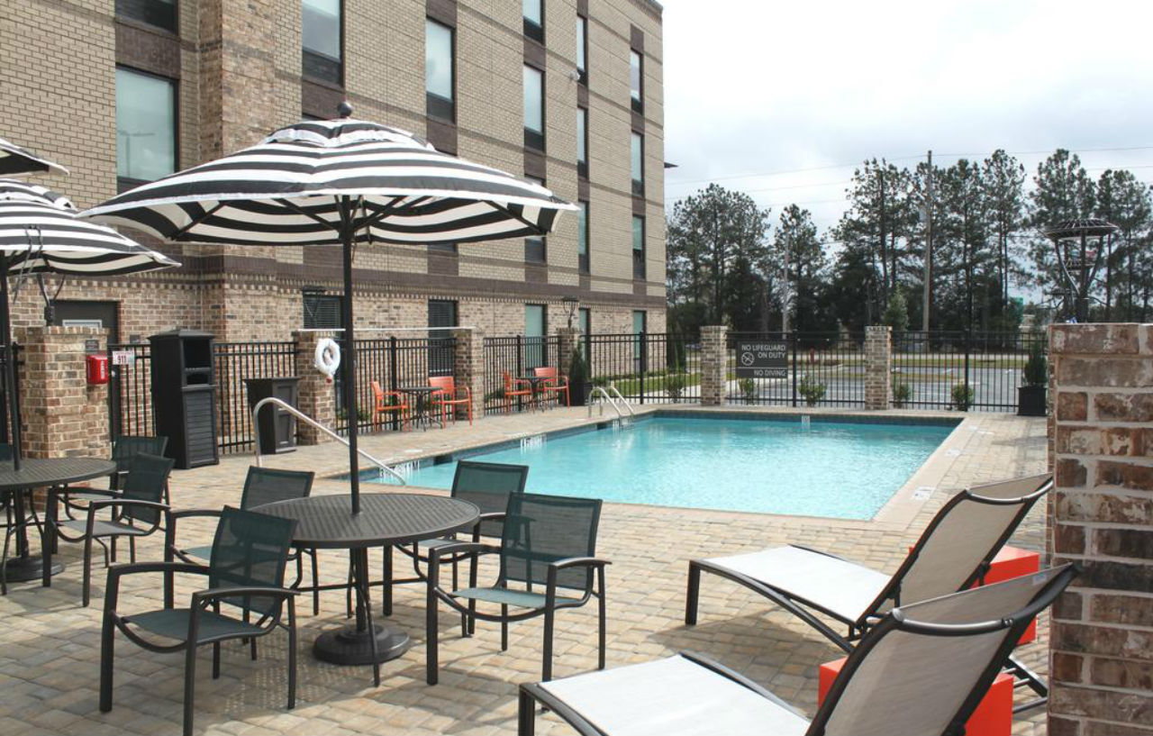 Hampton Inn Форсайт Екстер'єр фото